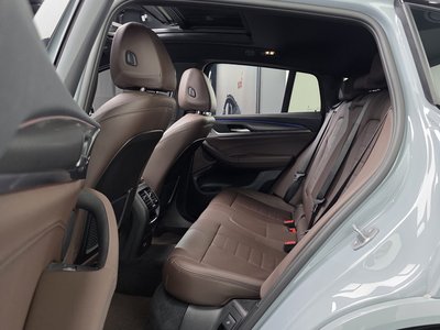 2025 BMW X4 缩略图 12