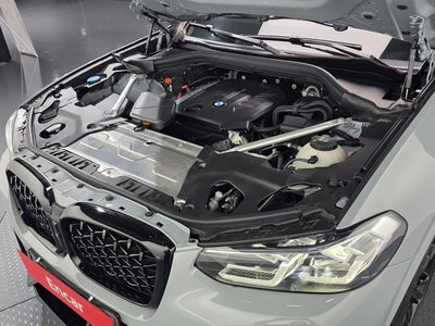 صورة 7 لـ 2025 BMW X4