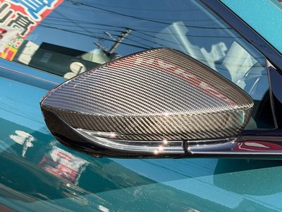 ASTON MARTIN VANTAGE - 10