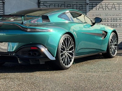 ASTON MARTIN VANTAGE - 6