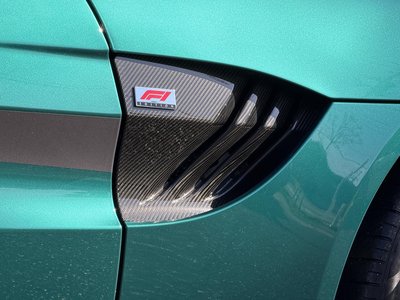 ASTON MARTIN VANTAGE - 9