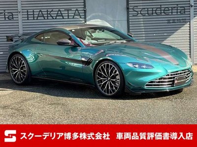 ASTON MARTIN VANTAGE - 1