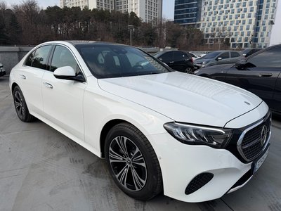 MERCEDES-BENZ E-CLASS - 2