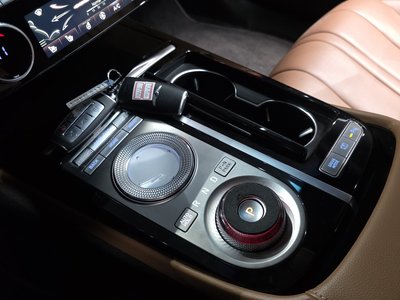 GENESIS G80 (RG3) - 9