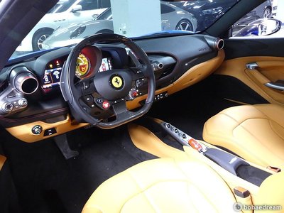 FERRARI F8 TRIBUTO - 3