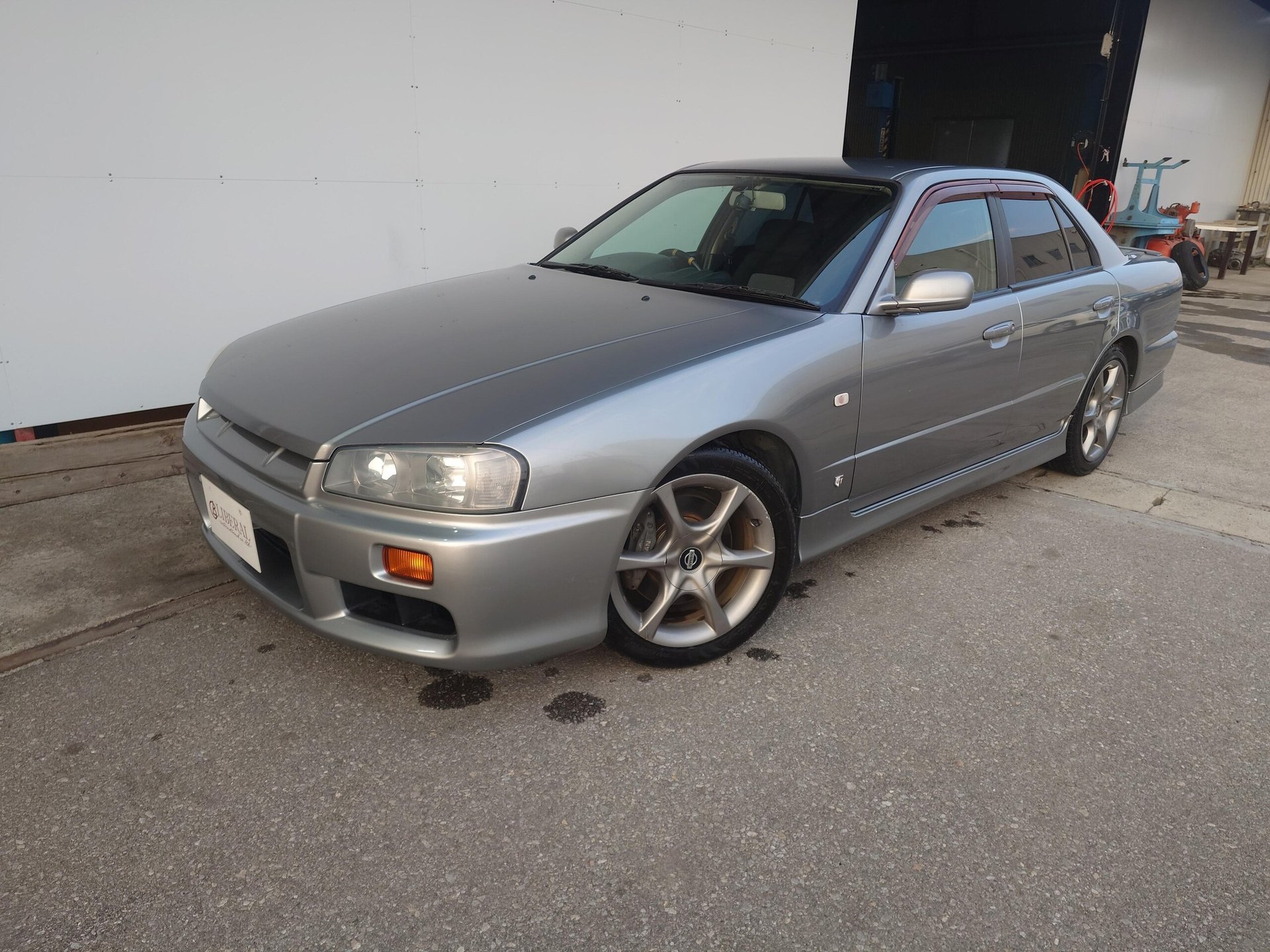 NISSAN SKYLINE - View 1