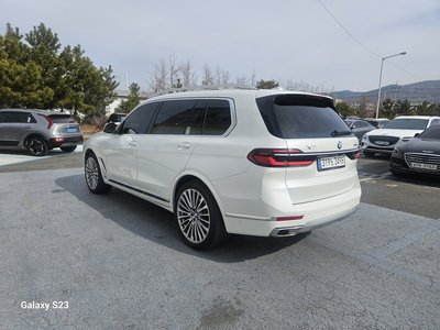 BMW X7 - 7