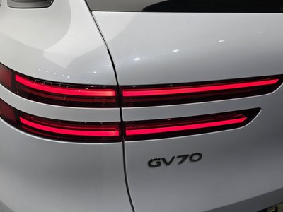 2024 Genesis GV70 — фото 10