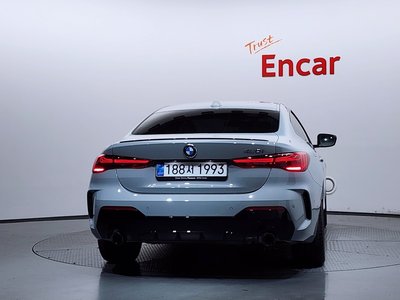 2025 BMW 4 SERIES photo 3