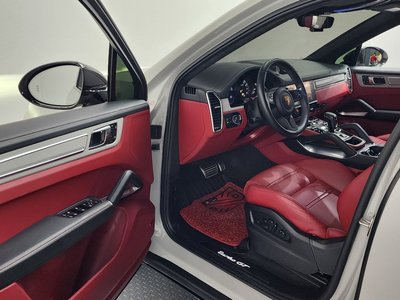 PORSCHE CAYENNE - 10