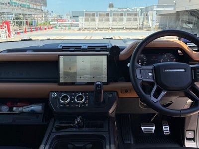 LAND ROVER DEFENDER 110 X DYNAMIC HSE D300 - 5