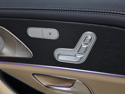 2025 Mercedes-BENZ GLE — миниатюра 24