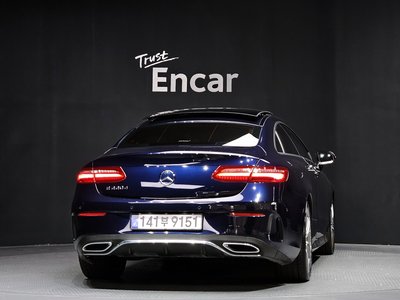 MERCEDES-BENZ E-CLASS - 3