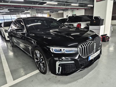 BMW 7 SERIES