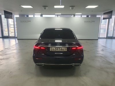 MERCEDES-BENZ E-CLASS - 3