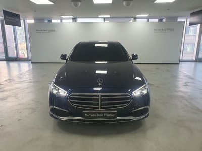 MERCEDES-BENZ E-CLASS - 2