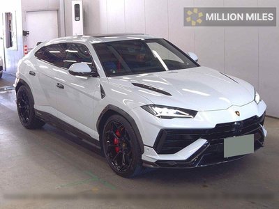 LAMBORGHINI URUS - 1