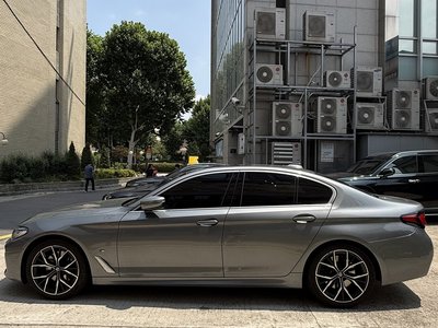 BMW 5 SERIES - 7