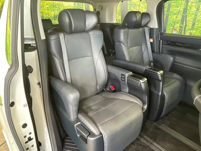 TOYOTA ALPHARD - 9