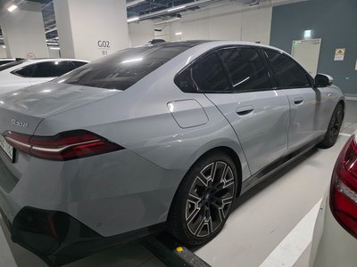 BMW 5 SERIES - 7