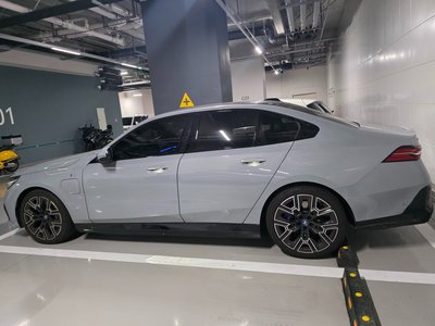 BMW 5 SERIES - 3