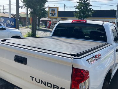 TOYOTA TUNDRA - 4