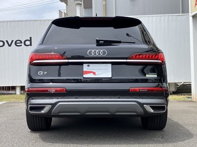 صورة 8 لـ 2021 AUDI Q7