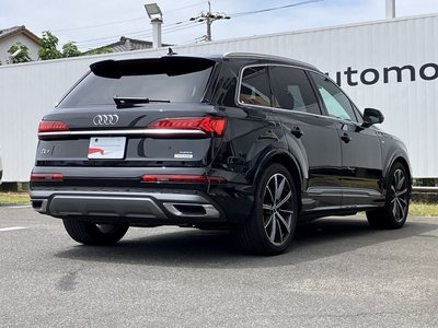 صورة 6 لـ 2021 AUDI Q7