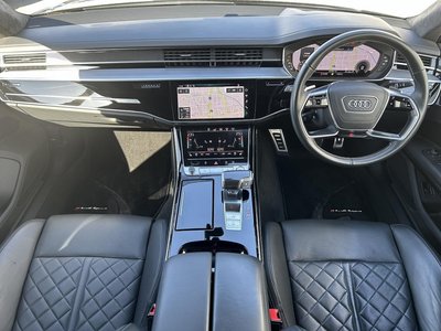 AUDI S8 - 2
