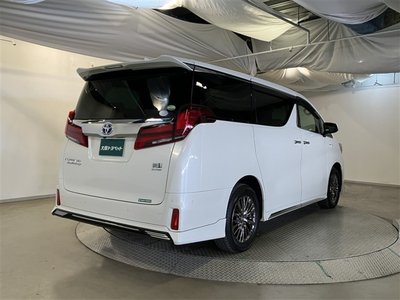 TOYOTA ALPHARD - 9