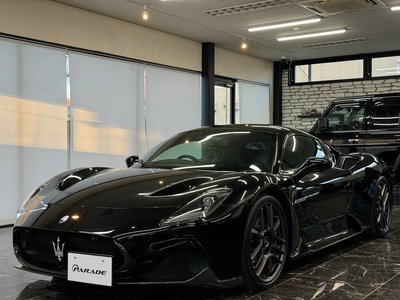 MASERATI MC20 - 5