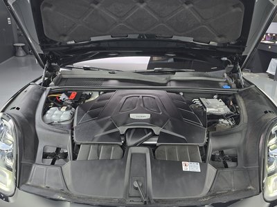 صورة 7 لـ 2023 Porsche CAYENNE