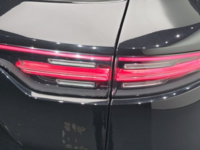 صورة 10 لـ 2023 Porsche CAYENNE