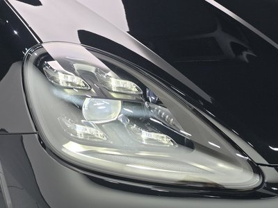 صورة 9 لـ 2023 Porsche CAYENNE