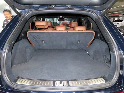 2021 Genesis GV70 — миниатюра 16