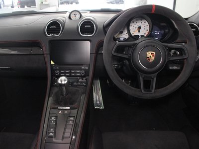 2020 Porsche 718 缩略图 18
