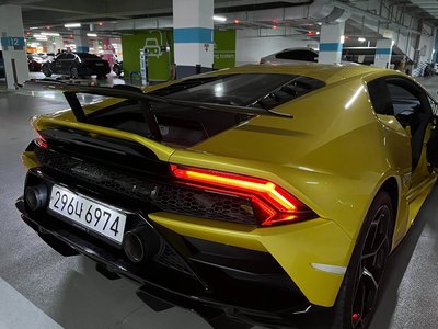 LAMBORGHINI HURACAN - 9