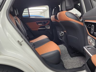 صورة مصغرة 12 لـ 2024 Mercedes-BENZ GLC