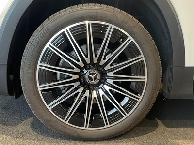 MERCEDES-BENZ GLB - 3