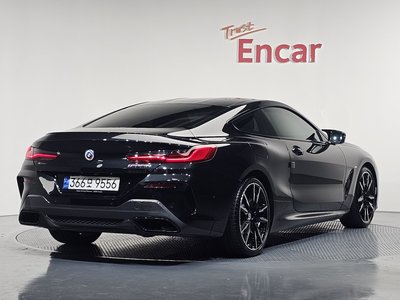 BMW 8 SERIES - 3