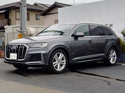 AUDI Q7 - 8