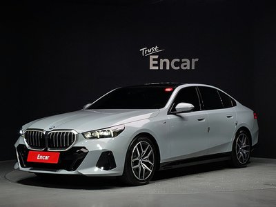BMW 5 SERIES - 1