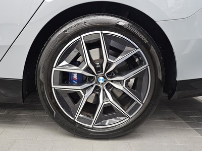 BMW 5 SERIES - 8