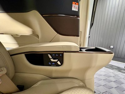 2025 Toyota ALPHARD 缩略图 48