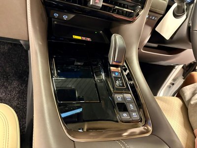 2025 Toyota ALPHARD 缩略图 31