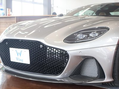 2023 Aston Martin DBS VOLANTE 照片 2