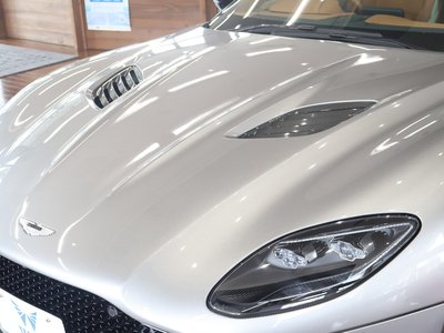 2023 Aston Martin DBS VOLANTE 照片 4