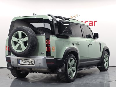LAND ROVER DEFENDER - 3