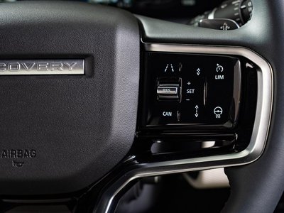 LAND ROVER DISCOVERY SPORT - 7