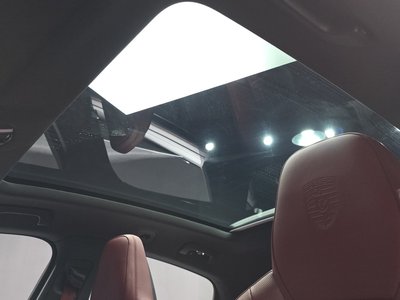 صورة مصغرة 19 لـ 2023 Porsche CAYENNE